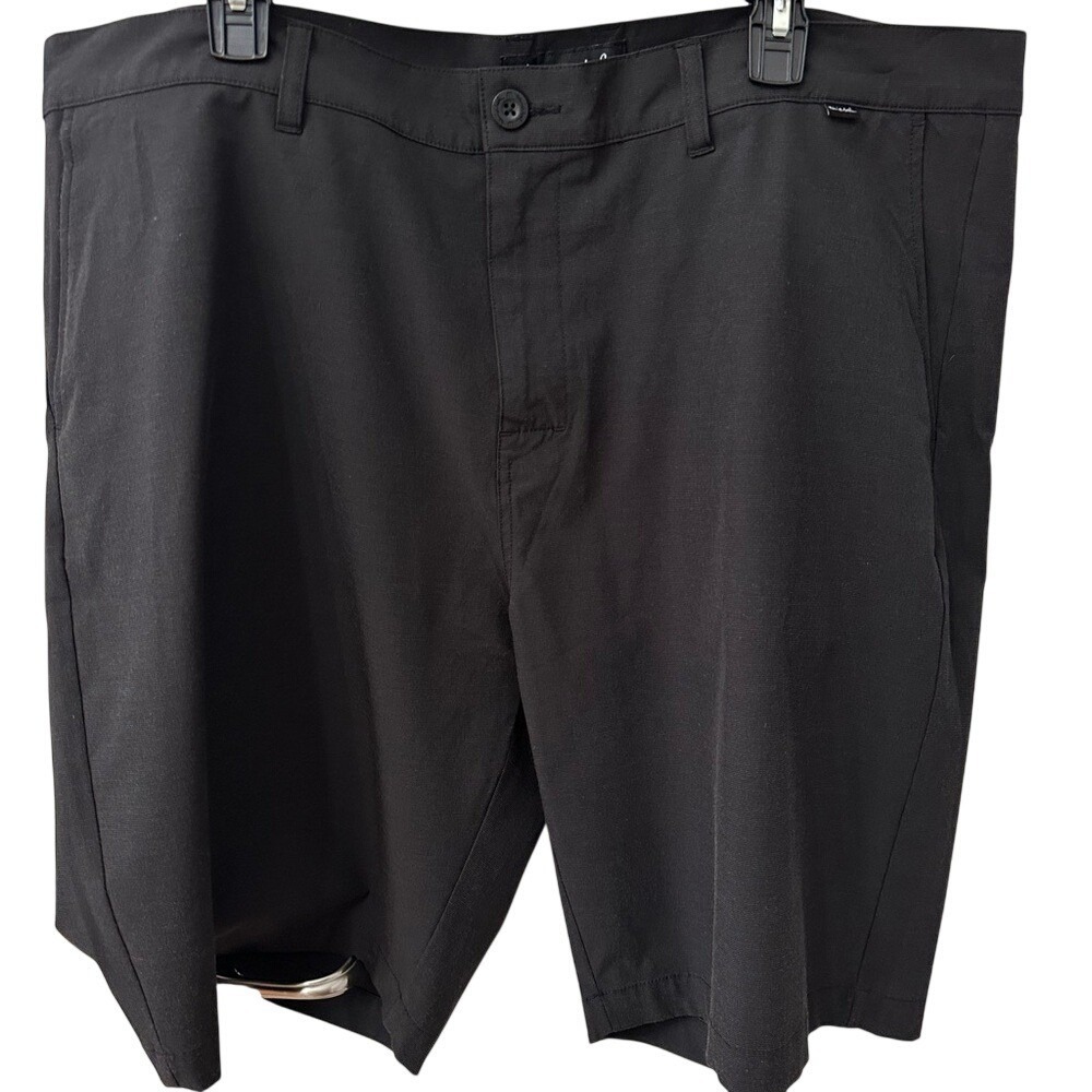 Travis Mathew Golf Shorts 42 Black Performance Stretch Flat Front Mens